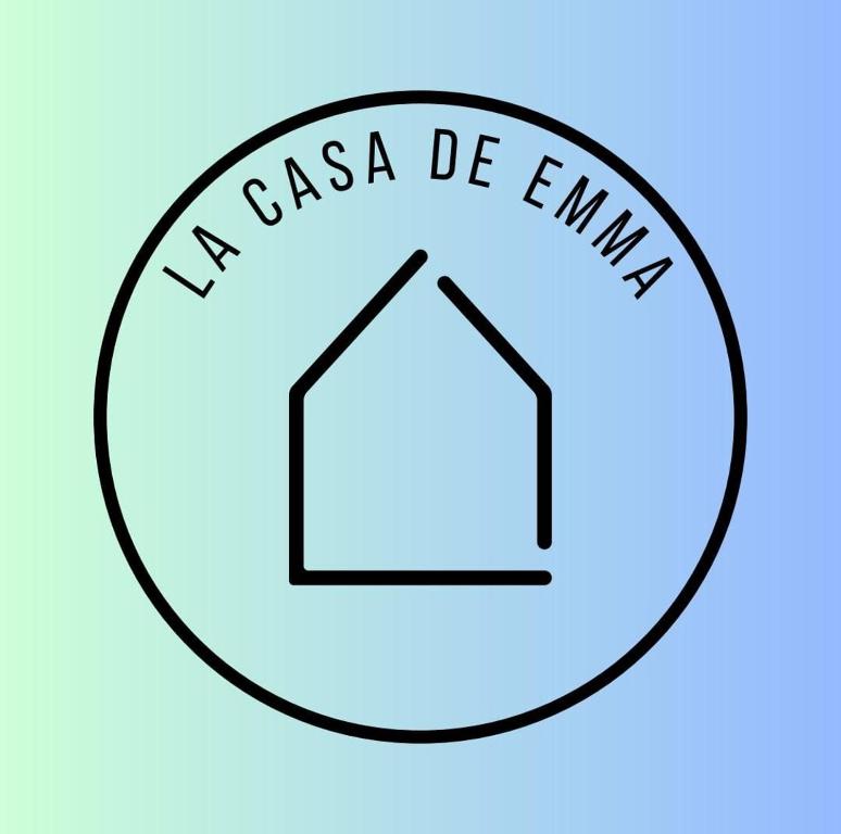 a circle with the words la casa de eminem at La Casa de Emma in General Roca