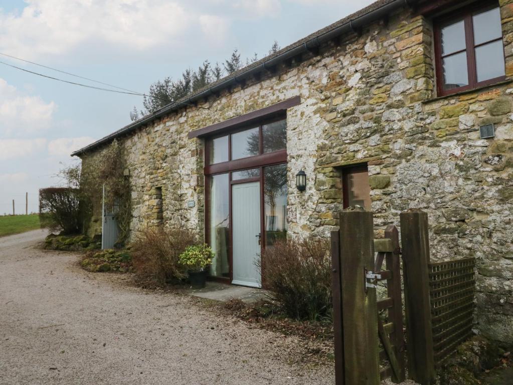 Το κτήριο όπου στεγάζεται  η παραθεριστική κατοικία