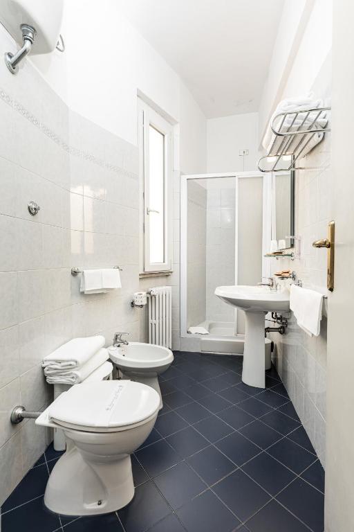 Hotel Minerva - Standard Quadruple Room