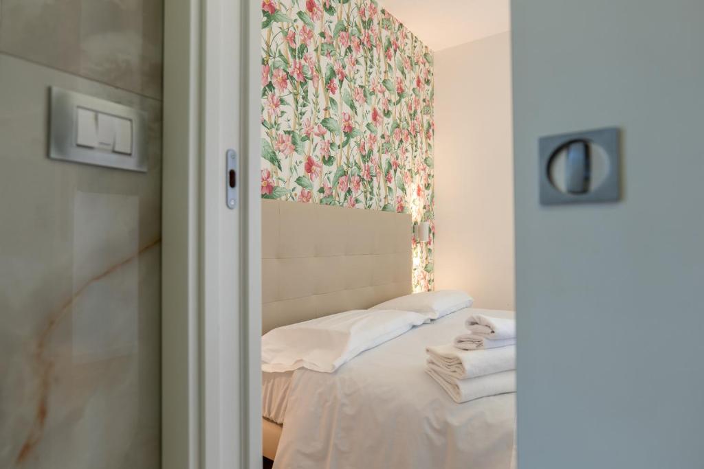 Relais San Demetrio - Modern & Central rooms - Habitación Doble De Lujo Con Balcón