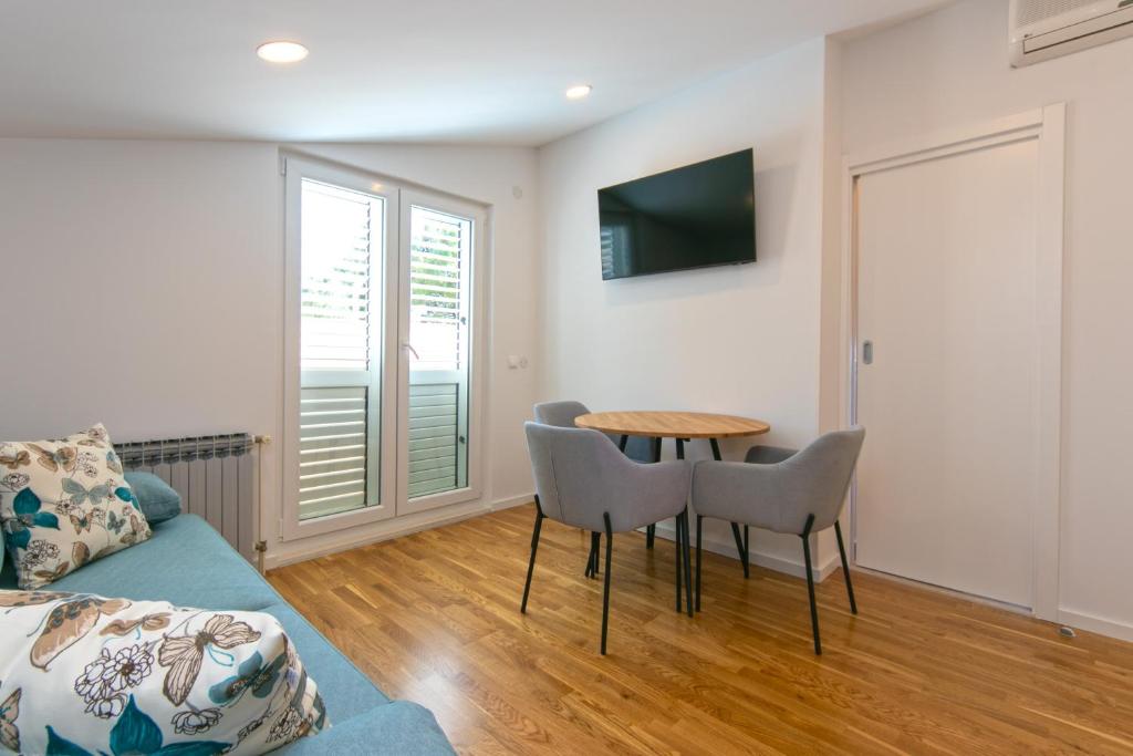 TV a/nebo společenská místnost v ubytování Guest house Lenka