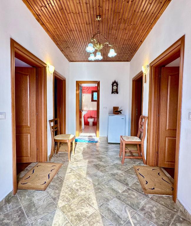 Fotografie z fotogalerie ubytování Lakeview Escape Koman v destinaci Koman