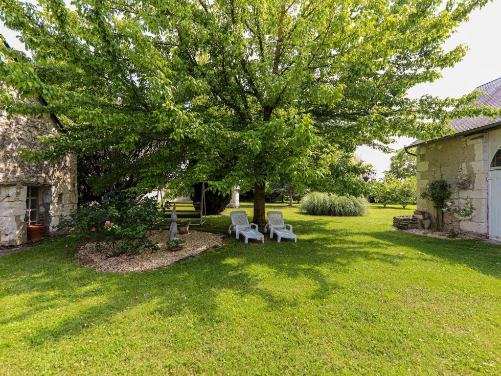 Zahrada ubytování Gîte de charme avec terrasse, proche circuit 24H et zoo de la Flèche, idéal pour 4 pers. - FR-1-410-438