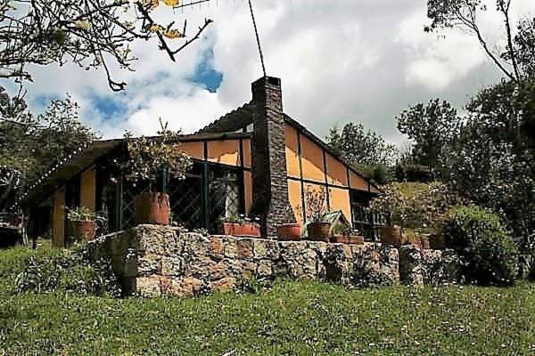 Aed väljaspool majutusasutust Chalet Guata & Exclusividad & Ubicación estratégica