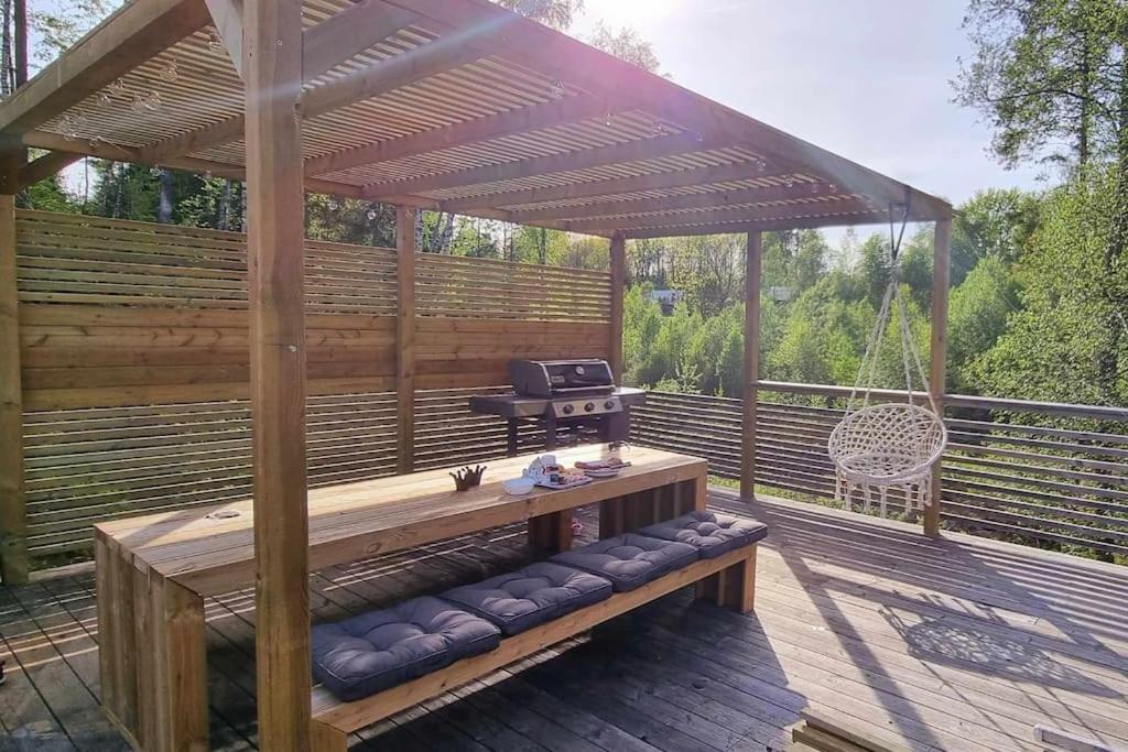 Balkón nebo terasa v ubytování Family friendly Villa with sauna in the nature