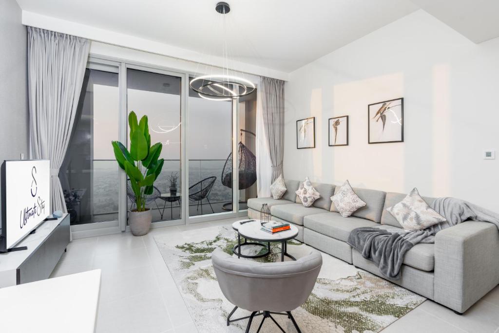 Posezení v ubytování Ultimate Stay / 2 Bedrooms / Sea Views / Downtown
