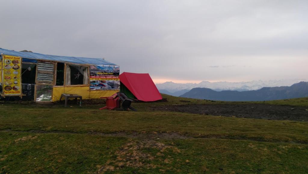 Lambhari view cafe & clamping - Housity