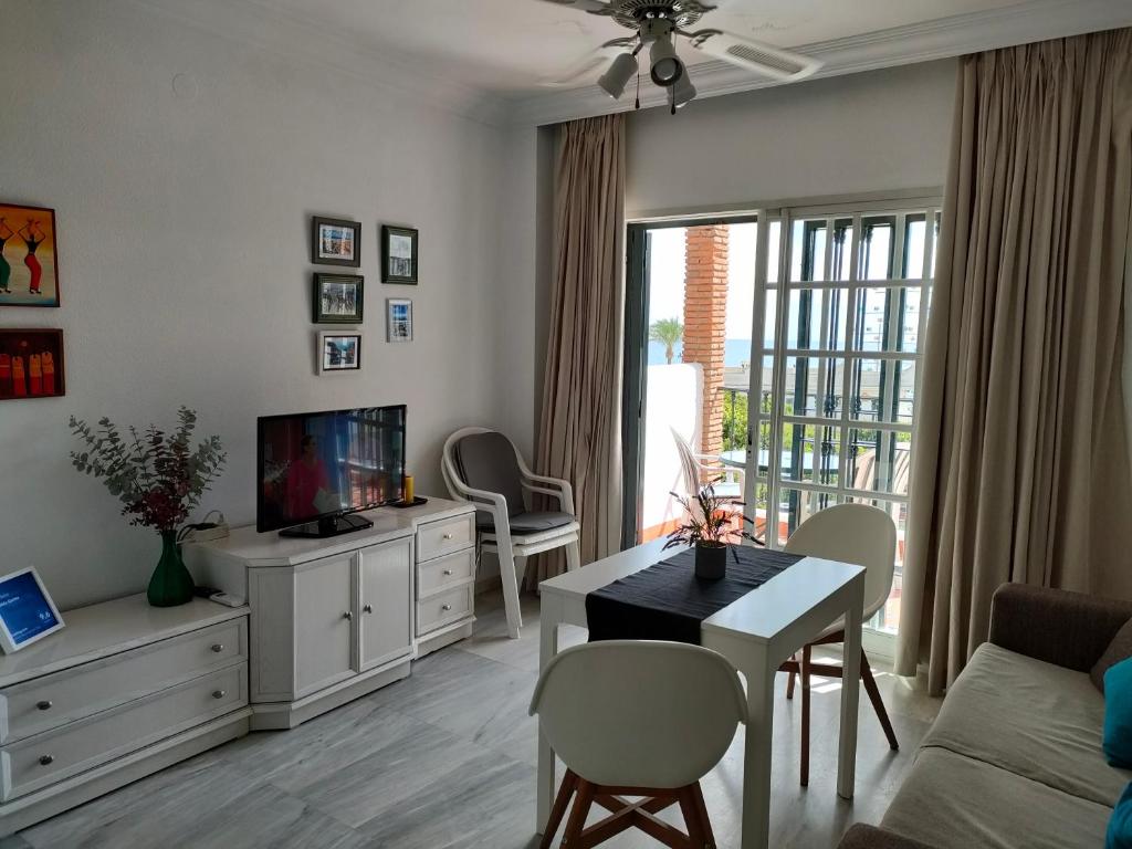 A television and/or entertainment centre at Pueblo Quinta
