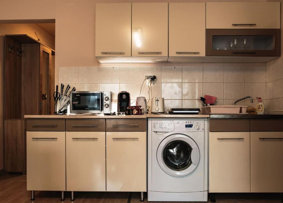 Orczy Forum apartment with free parking 1089 Budapest, 135 Baross utca kép - 1