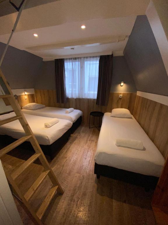 Hotel Old Quarter - Resim 27