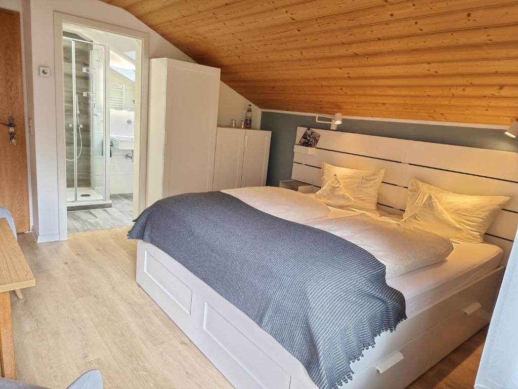 Postel nebo postele na pokoji v ubytování Haus Luise