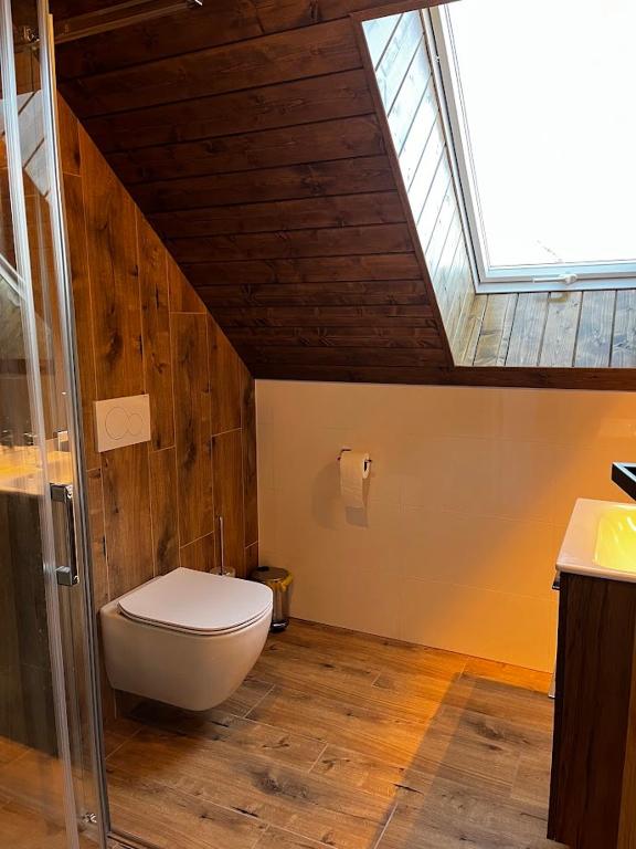 Koupelna v ubytování Apartmány Vlachovice