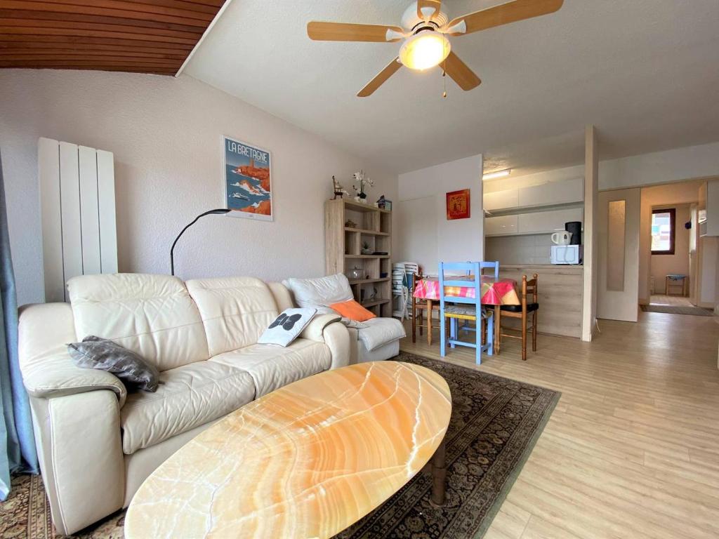 Posedenie v ubytovaní Appartement vue MER avec WIFI, parking, au port de de PERROS-GUIREC - Réf 848