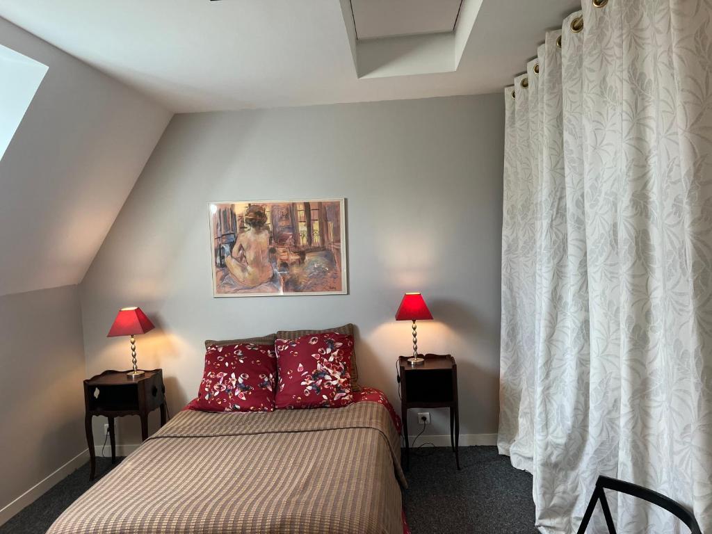 Manoir du Val Fouzon - Chambre Familiale Avec Salle De Bain Privée