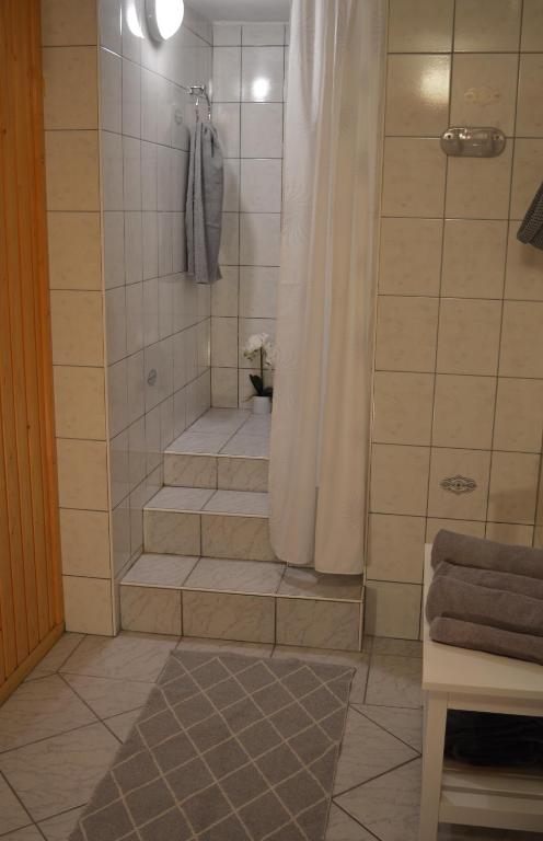 Koupelna v ubytování Alfréd Panzió