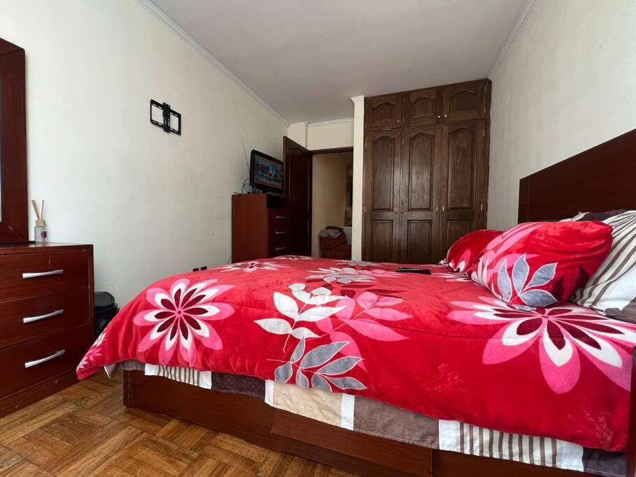 Ένα ή περισσότερα κρεβάτια σε δωμάτιο στο Loft cómodo y céntrico