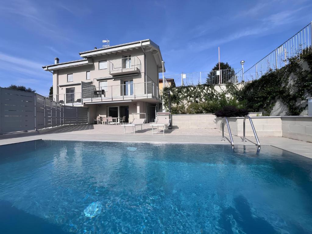 Bassein majutusasutuses VILLA CLAUDIA WITH PRIVATE POOL või selle lähedal