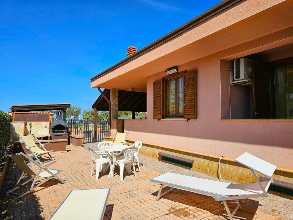 Costa Mediterranea Holiday Homes - Vakantiehuis Met Drie Slaapkamers