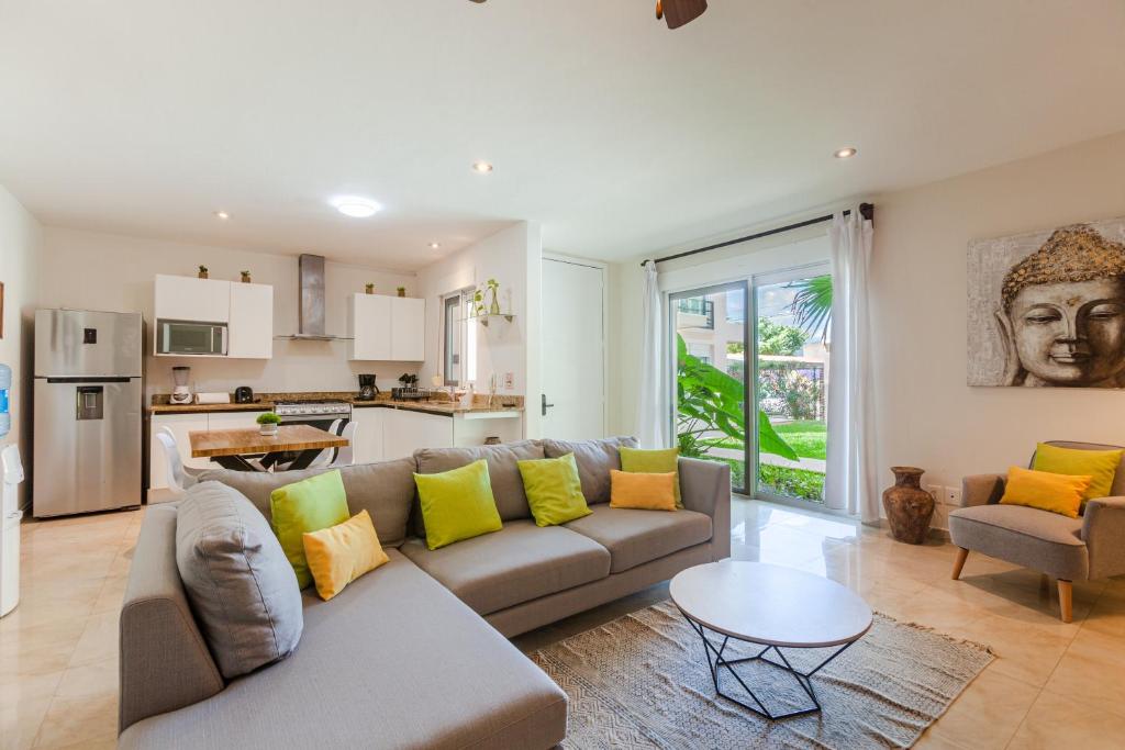 Via Tendenza Condos photo