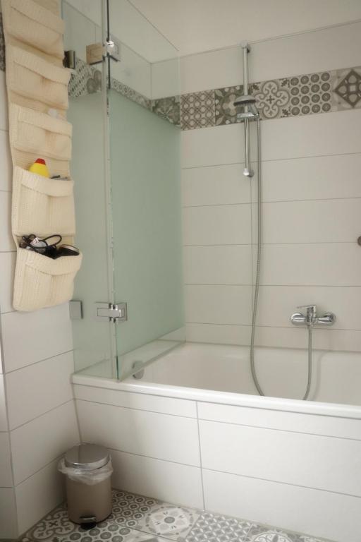 Koupelna v ubytování Besondere Ferienwohnung in Königslutter am Elm