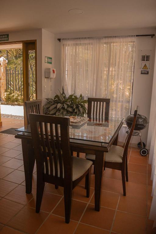Fotografie z fotogalerie ubytování Hermosa casa de campo en GUATAPÉ v destinaci Guatapé