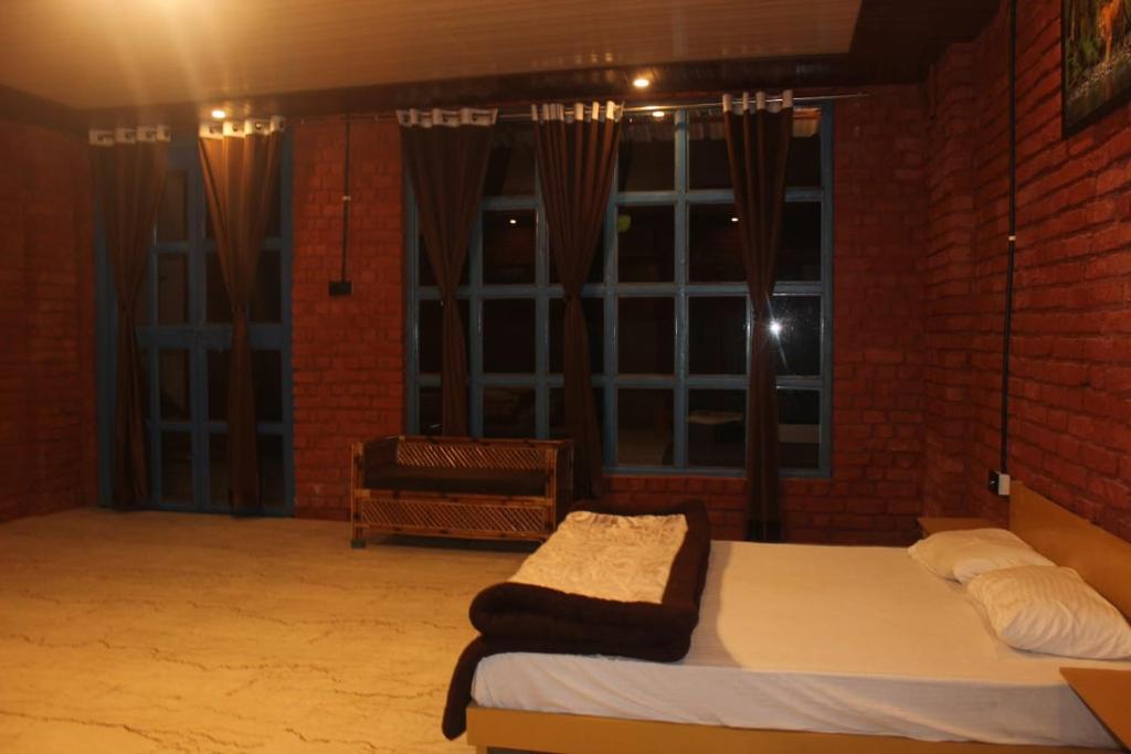 Corbett safari room & adventure