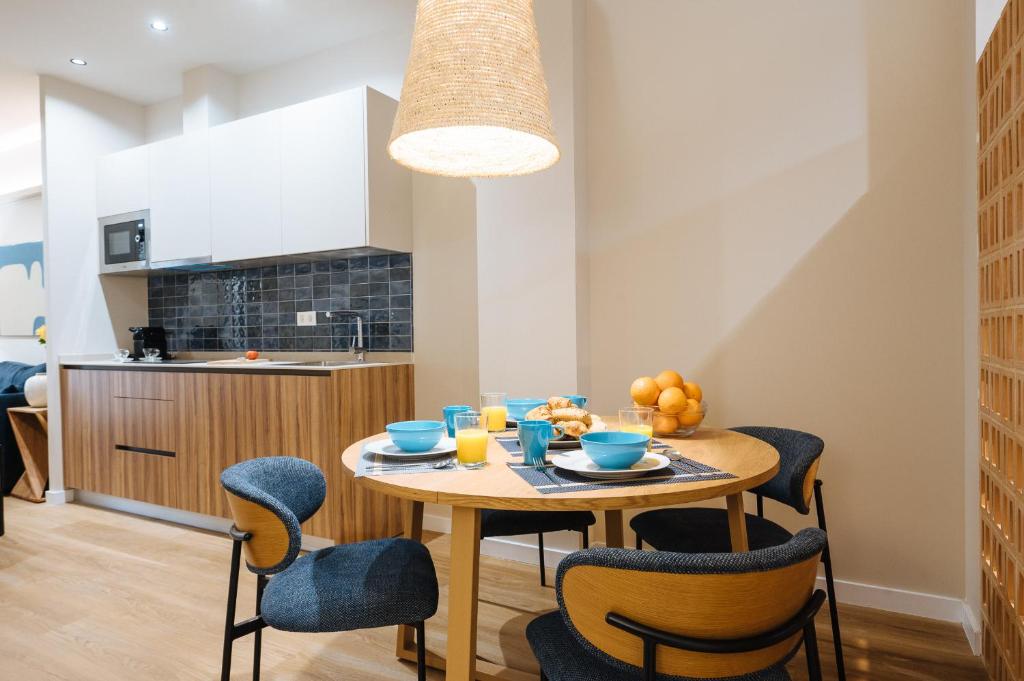 New Hostly Alameda Apartments