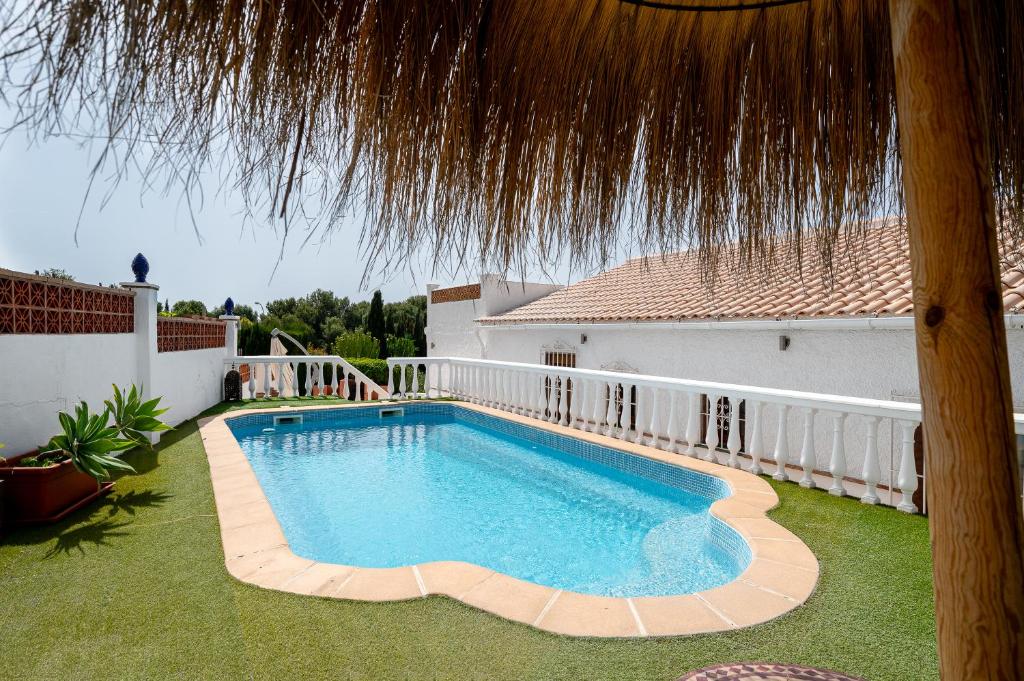 Bazén v ubytování Villa mariposa nebo v jeho okolí