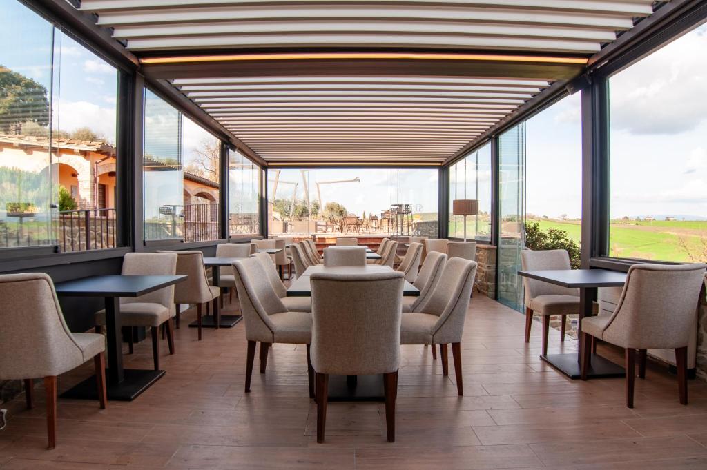 Restaurace v ubytování Borgo Sant'Apollinare - Resort