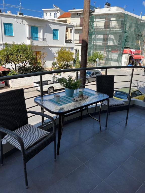 Balkon lub taras w obiekcie Konstantina Apartment near the Beach