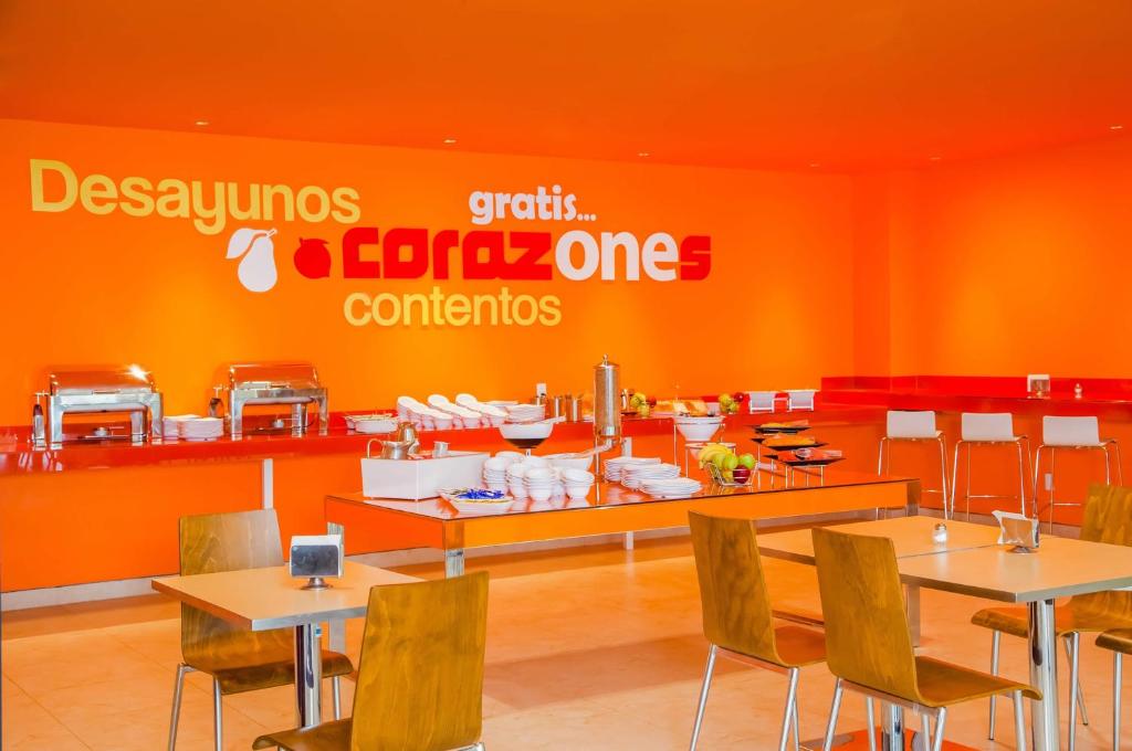 Certifikát, hodnocení, plakát nebo jiný dokument vystavený v ubytování One Monclova