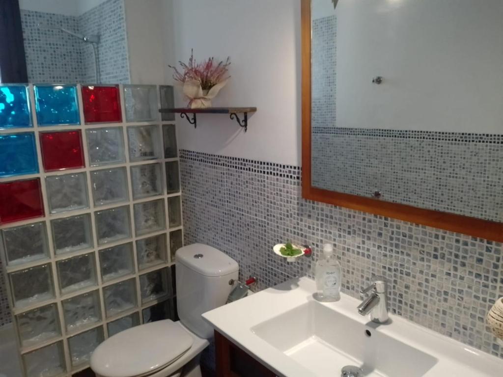 A bathroom at Claustro Home Casco Histórico Córdoba