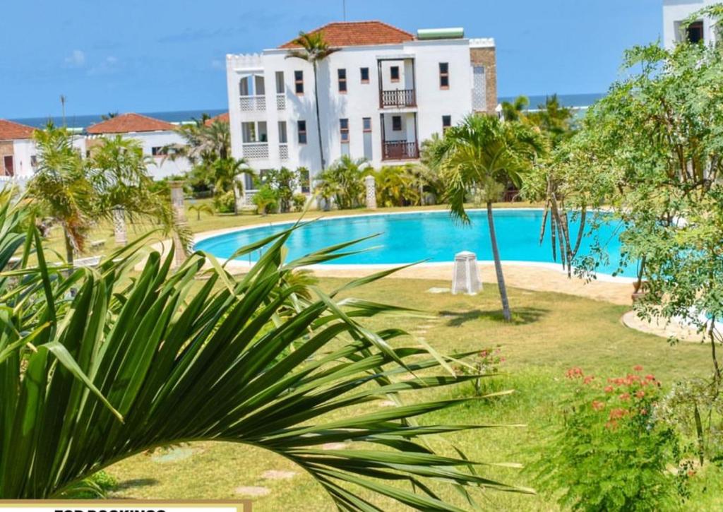 Chalbi residencebeach apartment at sultan palace, Kikambala (updated