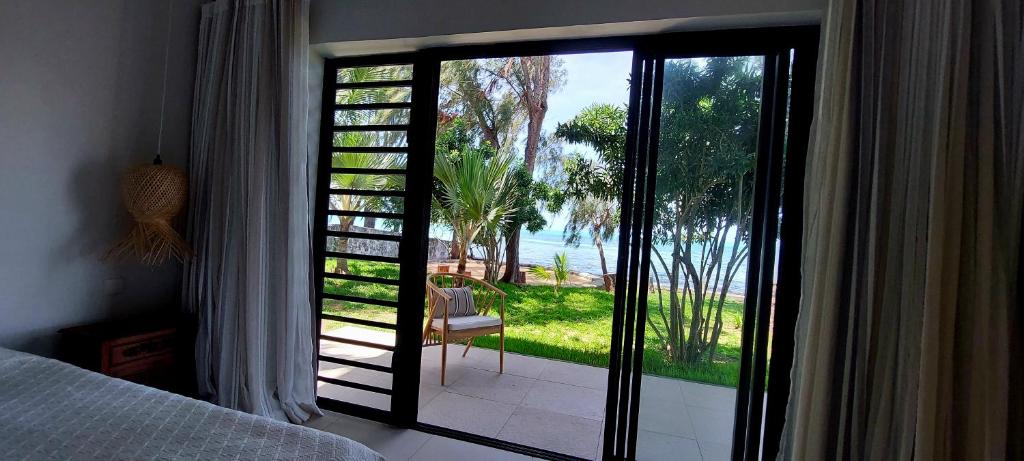 Balkón nebo terasa v ubytování Canari Waterfront Villas