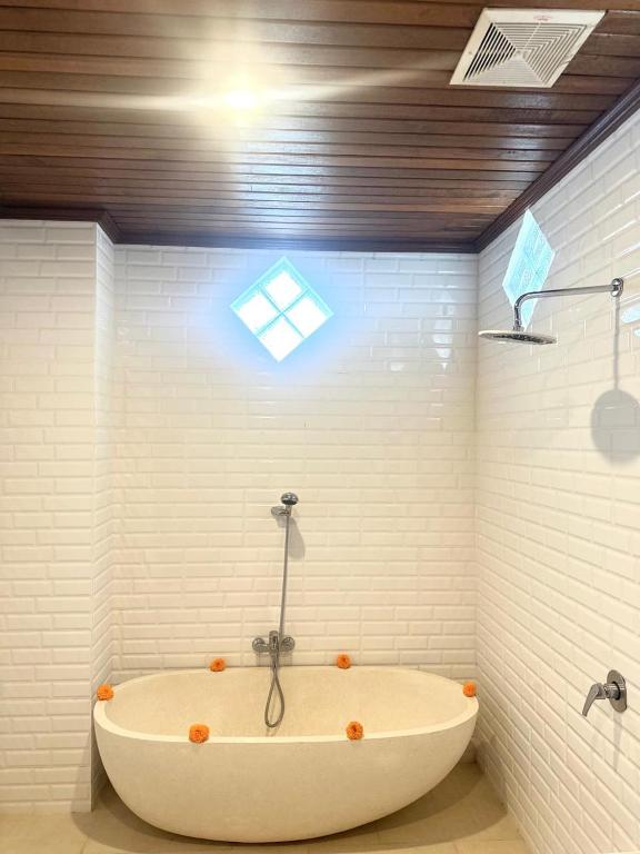 Koupelna v ubytování Bupon House Anggrek Room