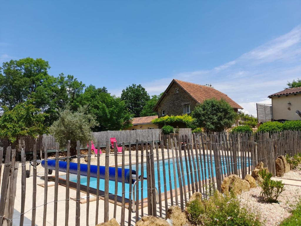 LeS GITES CAMBOIS - Two-Bedroom House
