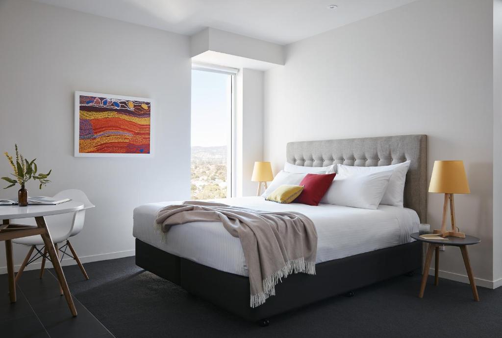 Art Series - The Watson - Resim 24