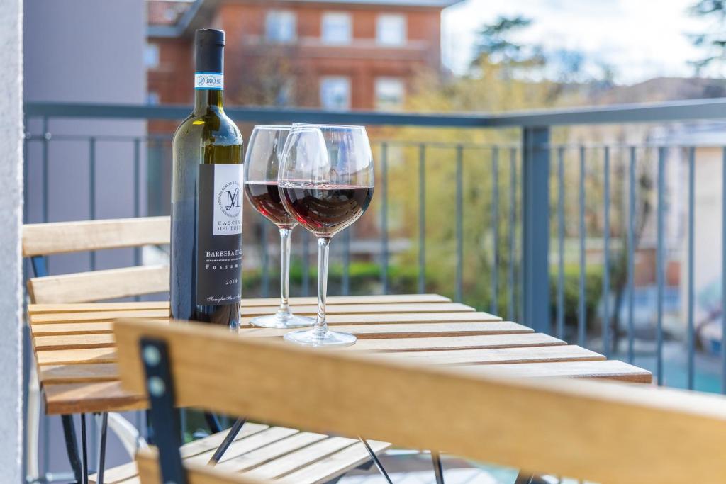 Ποτά στο Appartamento Centrale Con Parcheggio e Wi-Fi Gratuito AC