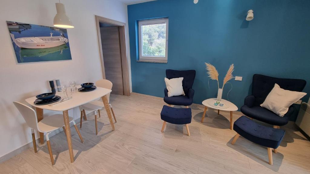 Apartments Suha Punta - Villa Babalonija - Apartamento De Un Dormitorio