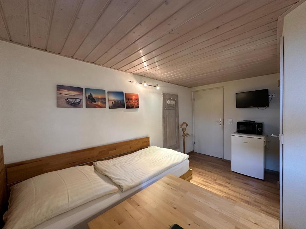 Pension Schramm - Single Room With Private Bathroom