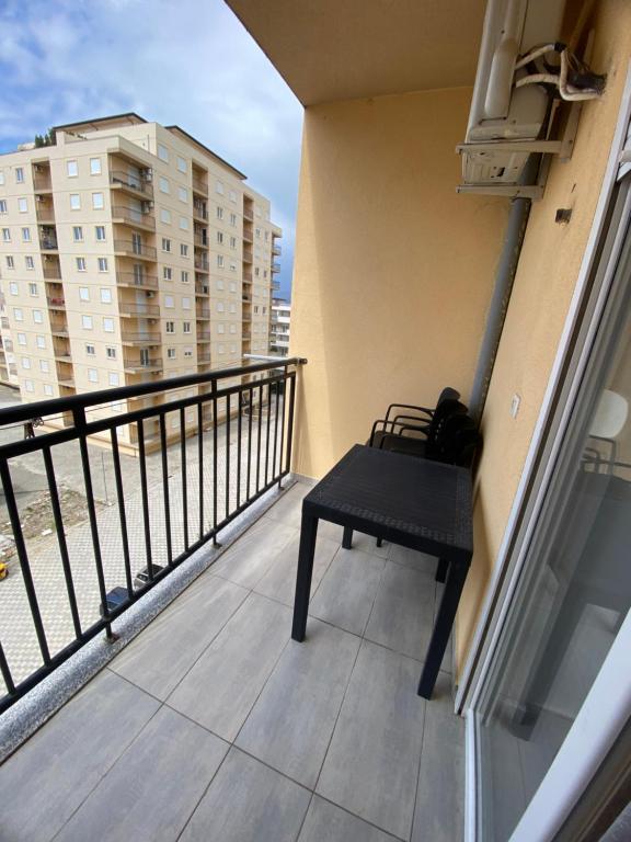 Ein Balkon oder eine Terrasse in der Unterkunft Your beach house holidays with all utilities