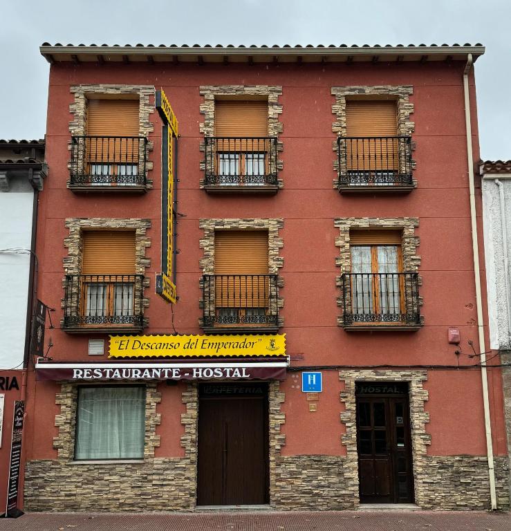 Hostal El Descanso Del Emperador - Housity