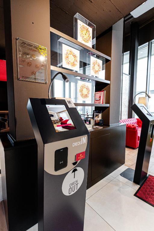 
Deluxe Junior Suite with Kitchenette
