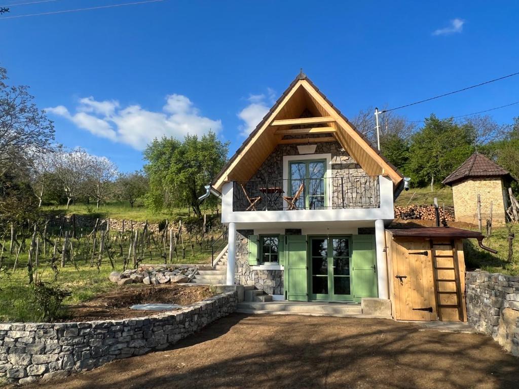 Csendár Cottage Balaton 8265 Hegymagas, HRSZ 689/1 kép - 1