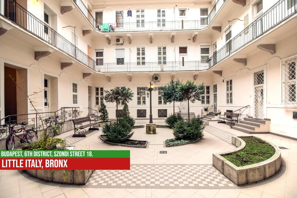 Fotografia z galérie ubytovania Little Italy Bronx Apartment v Budapešti