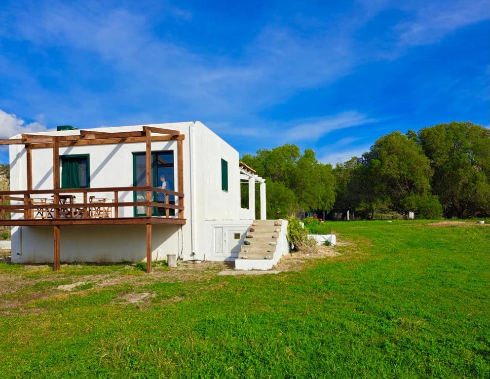 Zahrada ubytování Charming Cottage on the sea turtle beach