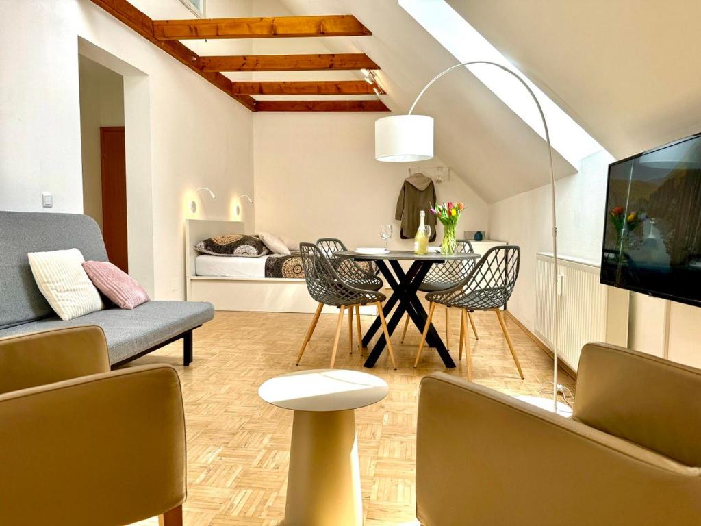 ParkSide by BestChoice - Self Check-in with Parking Option - 17