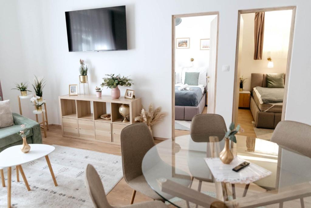 GranDeLux 1083 Budapest, 22 Práter utca 2. 8 kép - 1