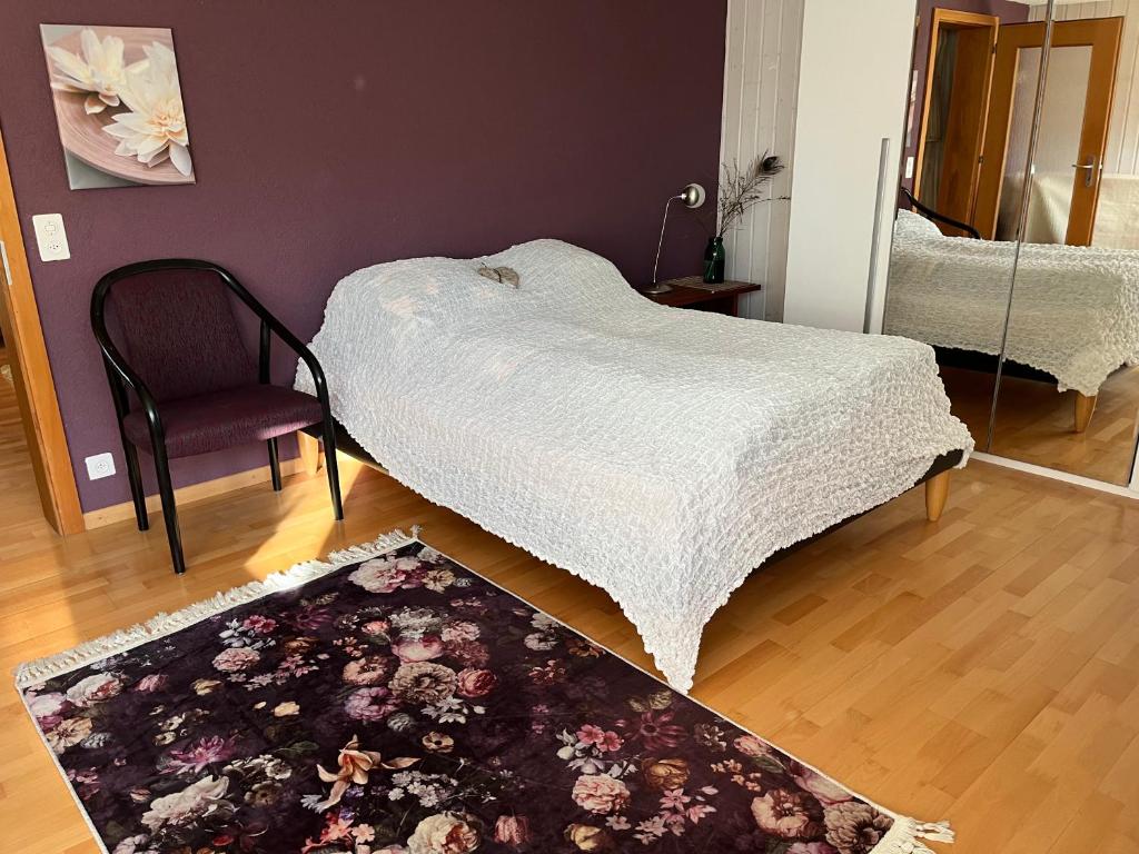 Postel nebo postele na pokoji v ubytování Bonis 2,5 Zimmer Ferienwohnung