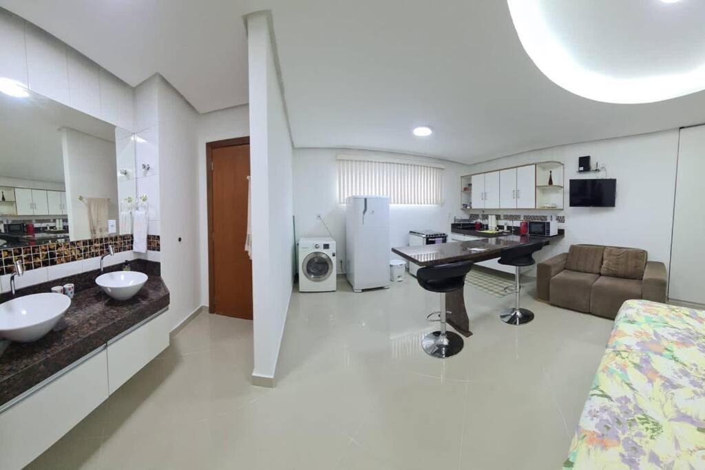 Kuchyň nebo kuchyňský kout v ubytování 8-Flat confortável lugar nobre